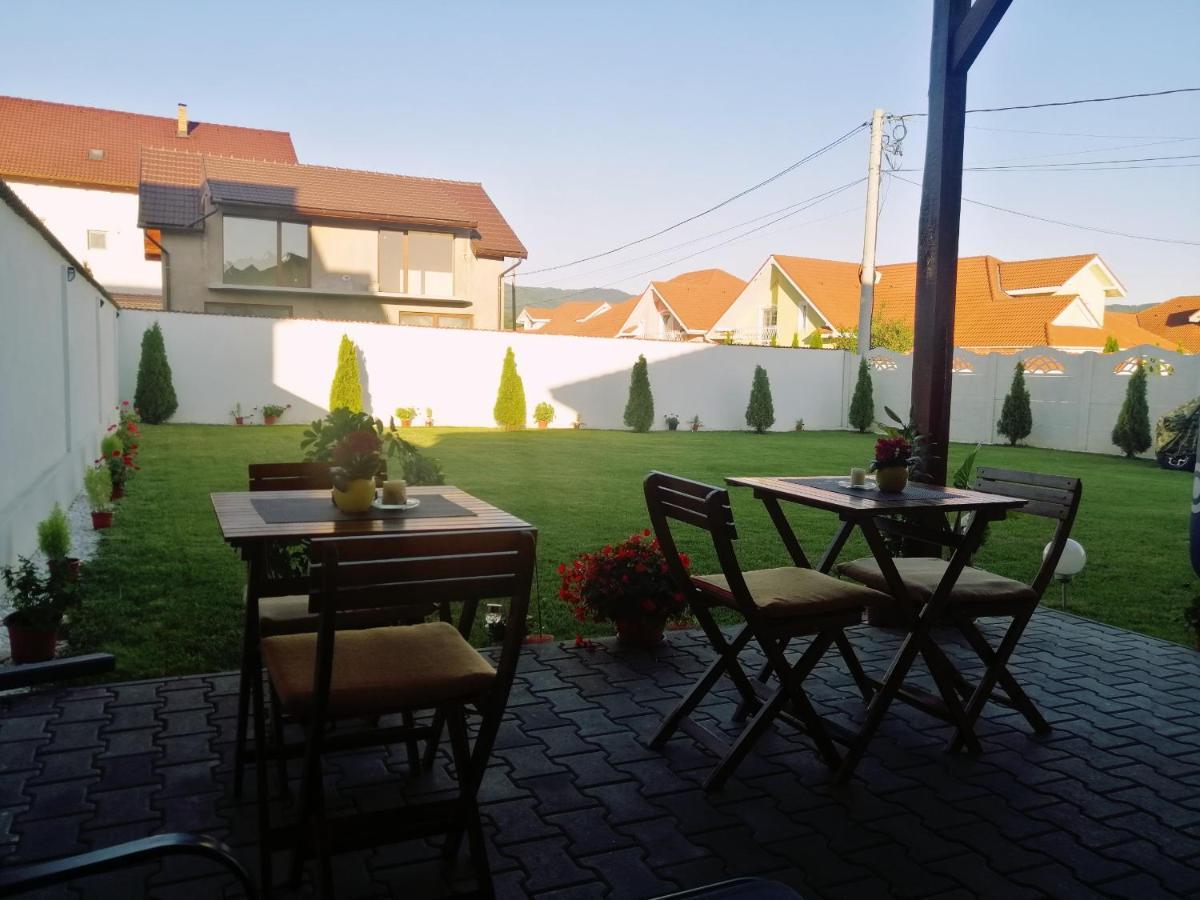 Hotel Casa Romeo & Julieta Haţeg Exteriér fotografie